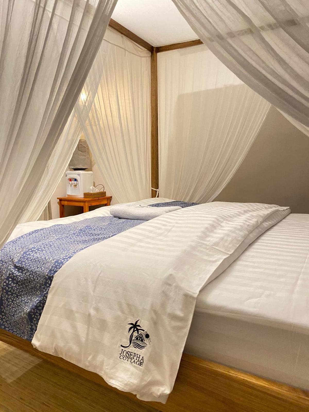 Josepha Cottage Ngurbloat Εξωτερικό φωτογραφία