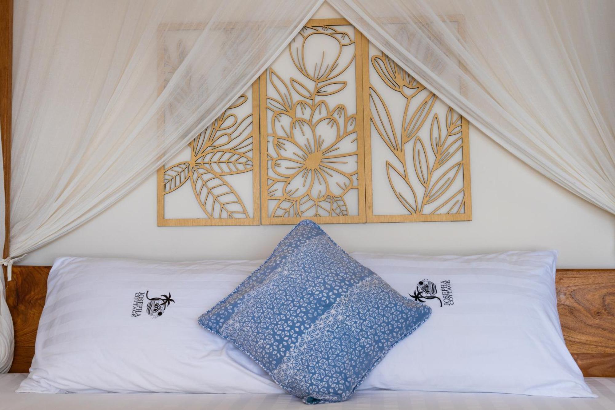 Josepha Cottage Ngurbloat Εξωτερικό φωτογραφία