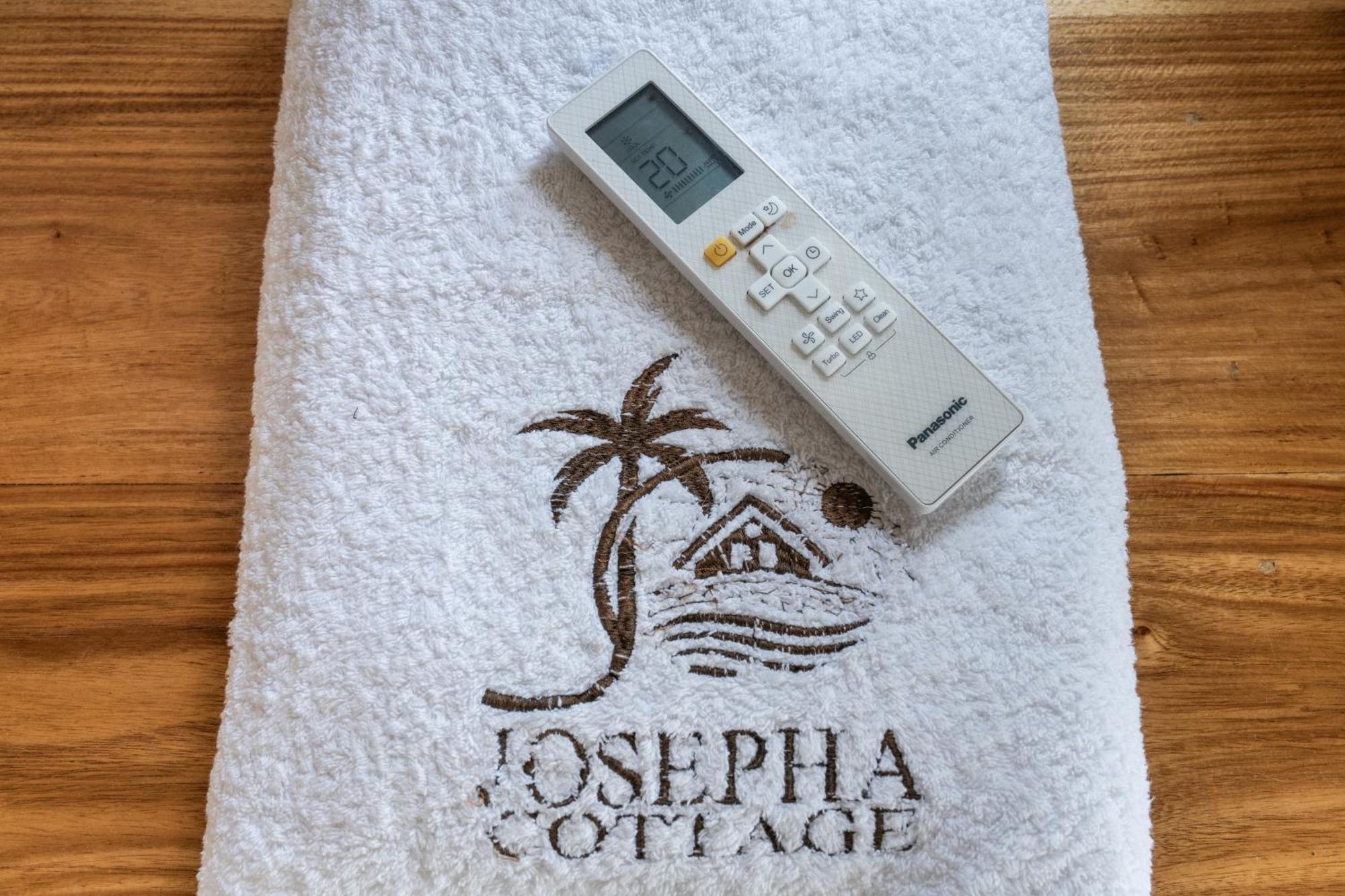 Josepha Cottage Ngurbloat Εξωτερικό φωτογραφία